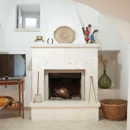 Il Trullo Bianco A Masseria Santalachicca Masseria Orimini